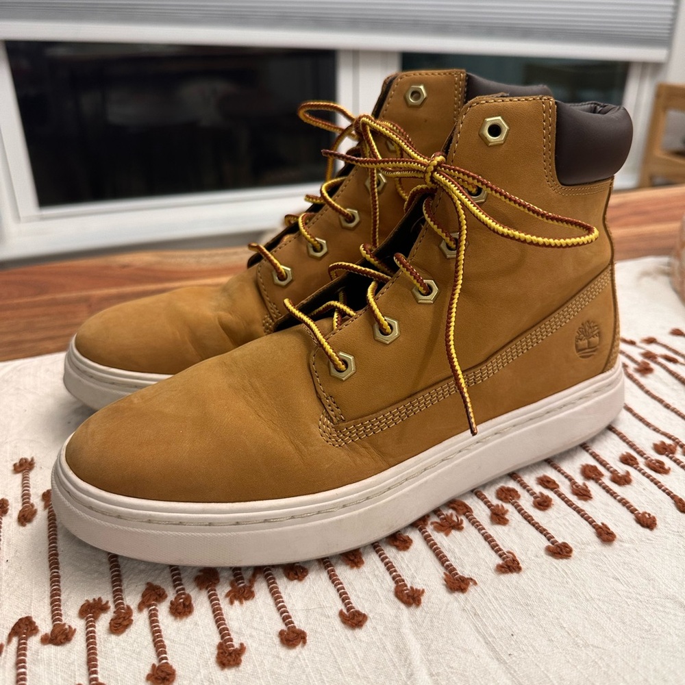Timberland Sneakers Women’s 8.5